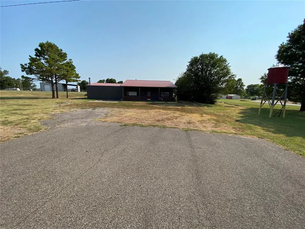 Front exterior — 10520 US Highway 77, Lexington, OK 73051