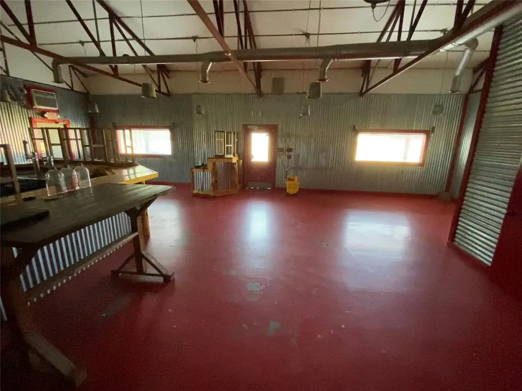 Photo 33 — 10520 US Highway 77, Lexington, OK 73051