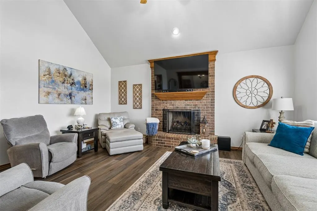 Photo 8 — 4309 Angela Drive, Oklahoma City, OK 73115