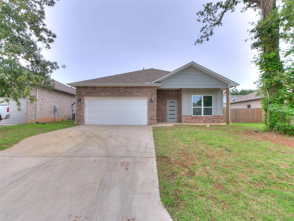Photo 2 — 420 Remington Avenue, Jones, OK 73049