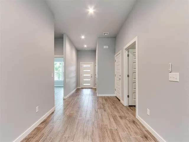 Photo 6 — 420 Remington Avenue, Jones, OK 73049
