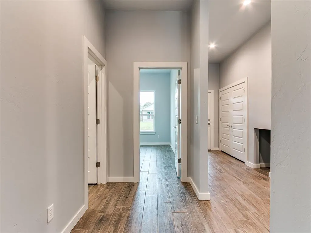 Photo 16 — 420 Remington Avenue, Jones, OK 73049