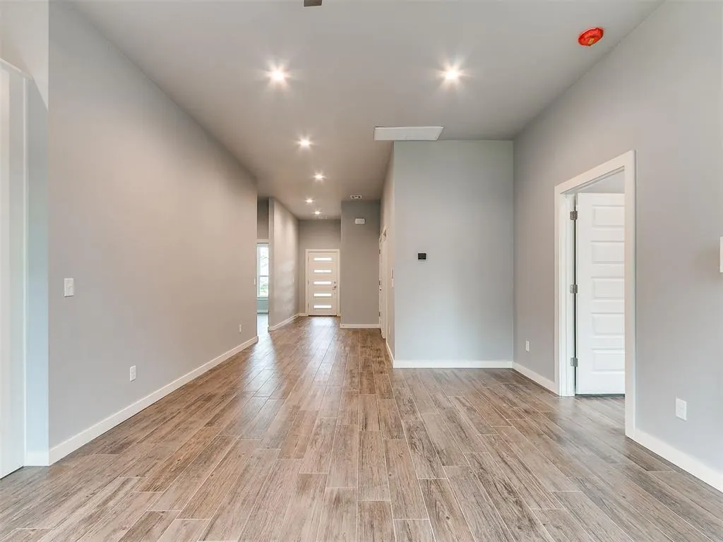 Photo 23 — 420 Remington Avenue, Jones, OK 73049