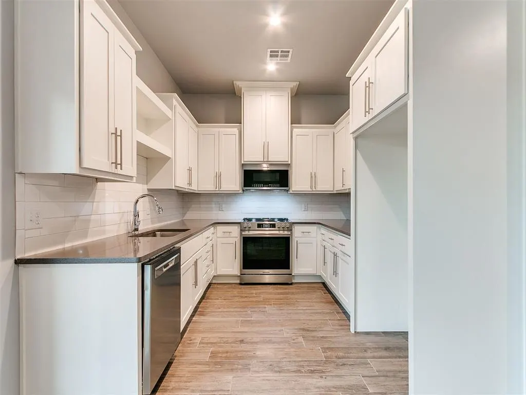 Photo 27 — 420 Remington Avenue, Jones, OK 73049