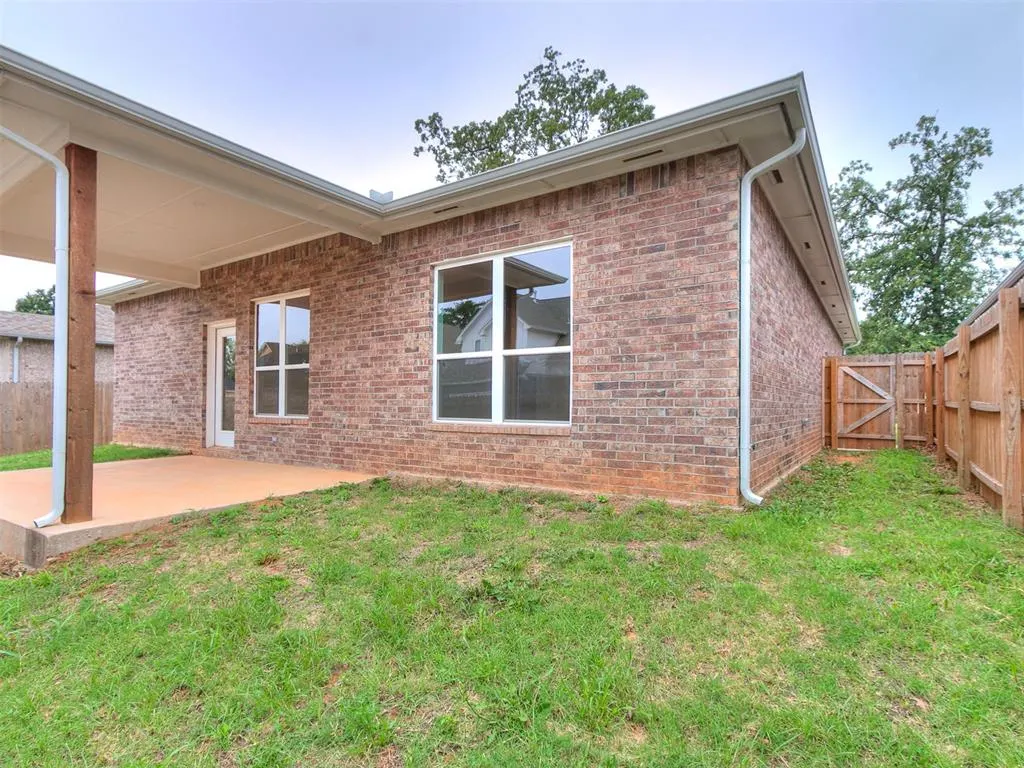 Photo 47 — 420 Remington Avenue, Jones, OK 73049