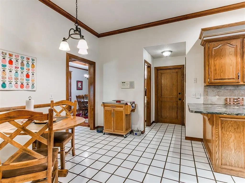 Photo 16 — 15600 Allegheny Drive, Edmond, OK 73013