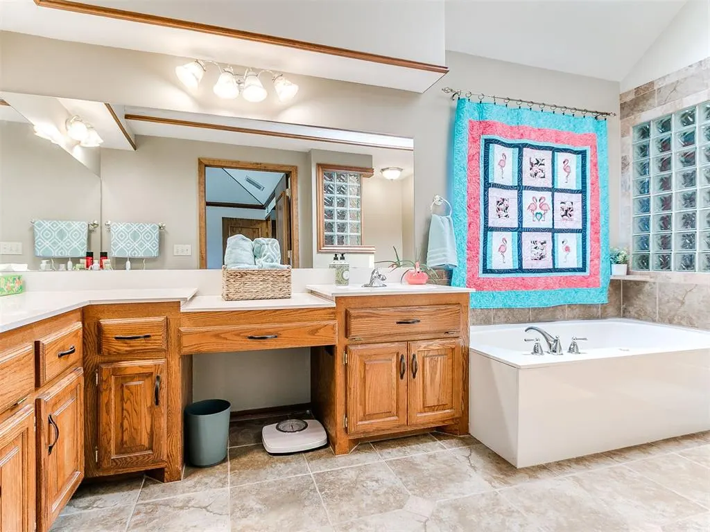 Photo 31 — 15600 Allegheny Drive, Edmond, OK 73013