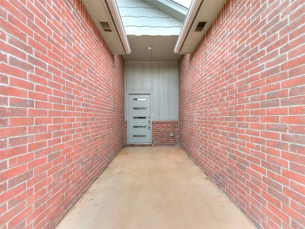 Photo 6 — 521 Remington Avenue, Jones, OK 73049