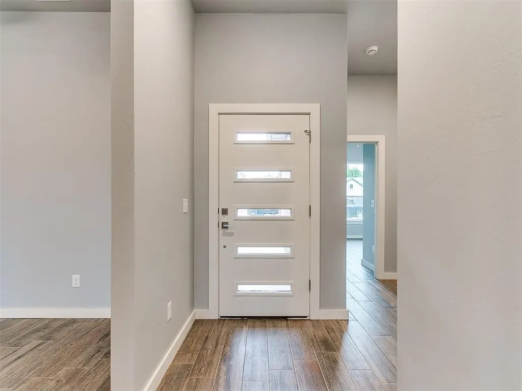 Photo 7 — 521 Remington Avenue, Jones, OK 73049