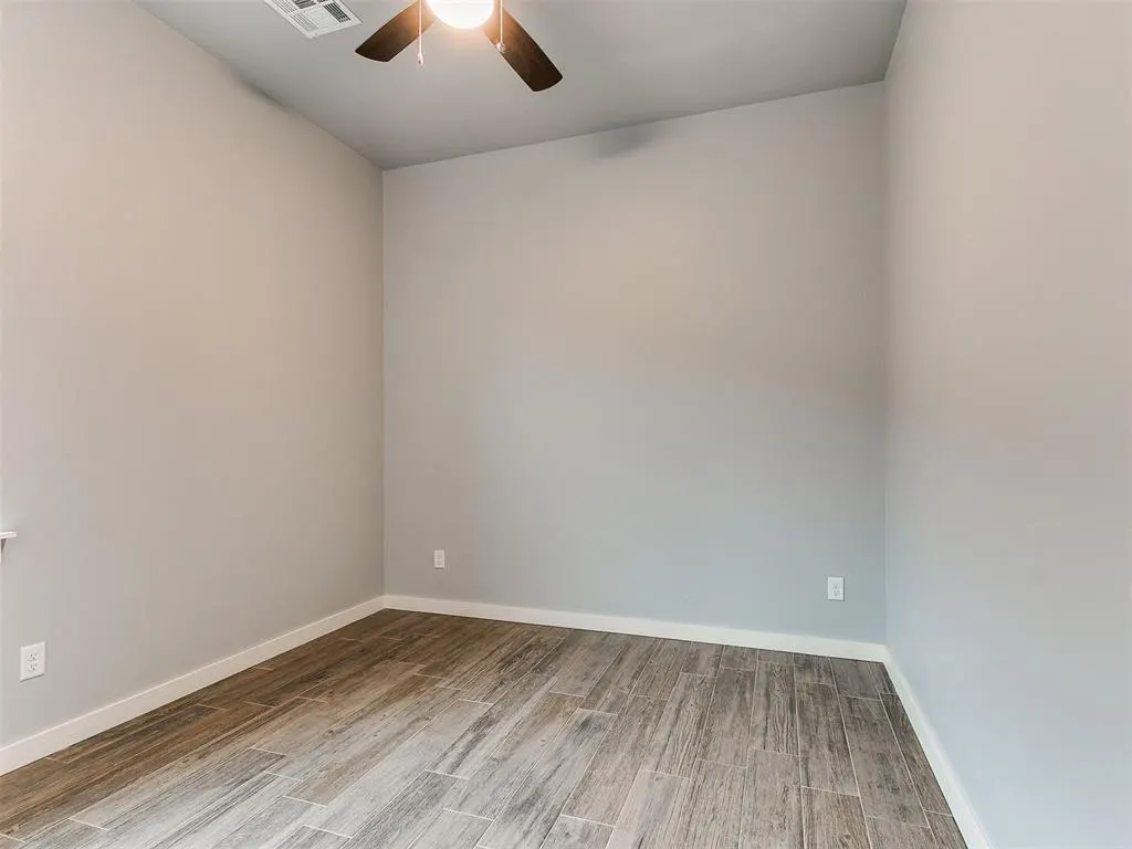 Photo 8 — 521 Remington Avenue, Jones, OK 73049