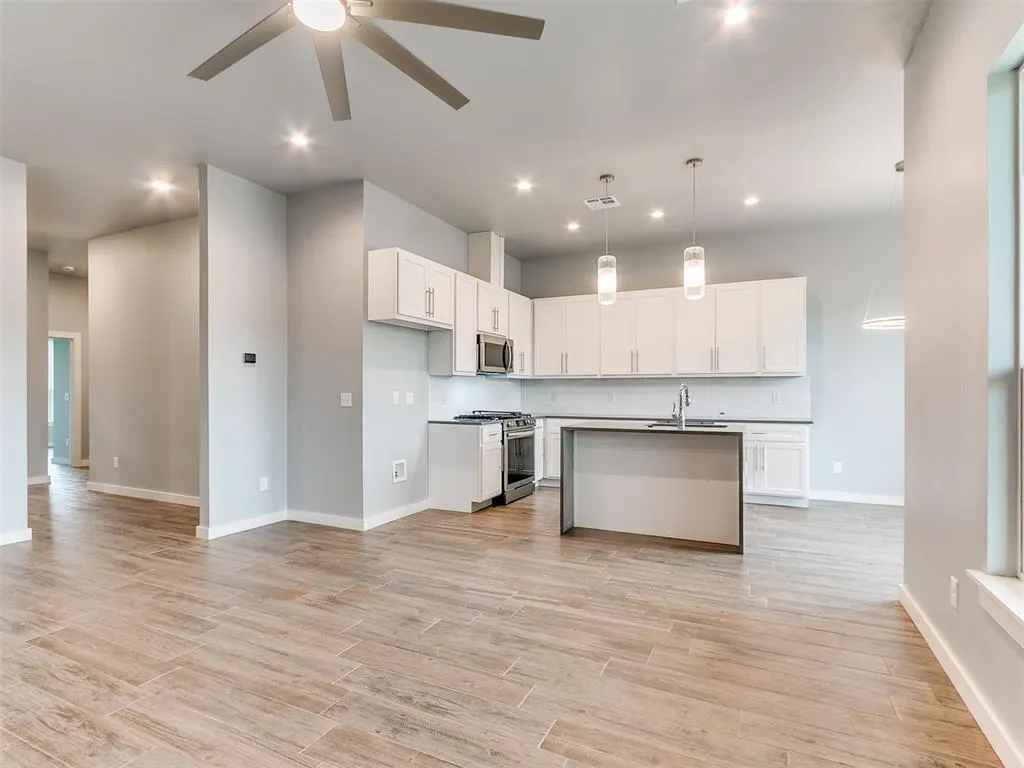 Photo 22 — 521 Remington Avenue, Jones, OK 73049