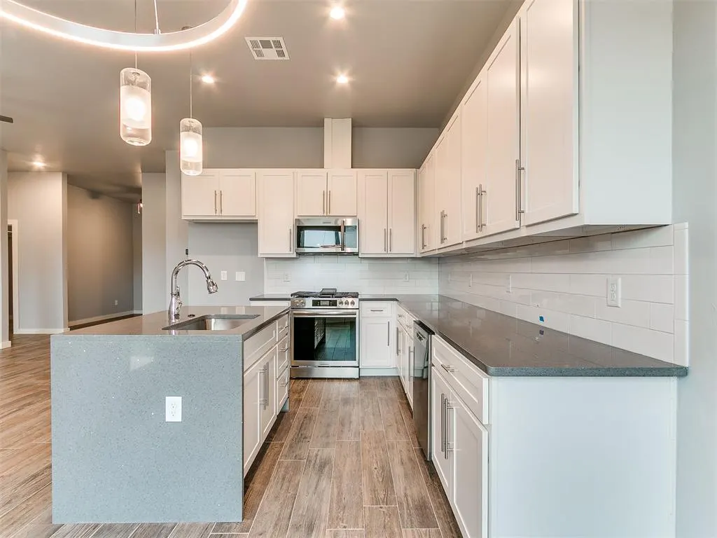 Photo 27 — 521 Remington Avenue, Jones, OK 73049