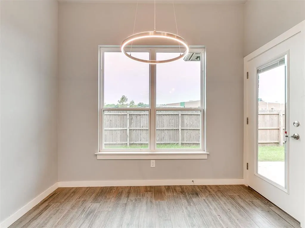 Photo 33 — 521 Remington Avenue, Jones, OK 73049
