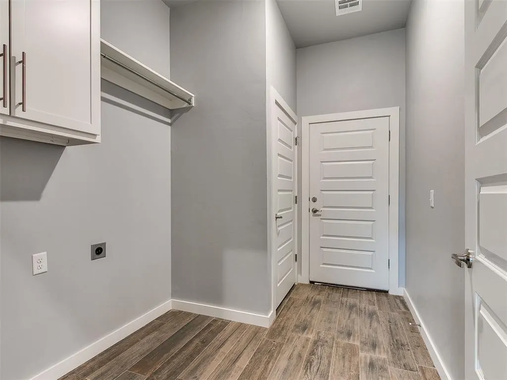 Photo 35 — 521 Remington Avenue, Jones, OK 73049