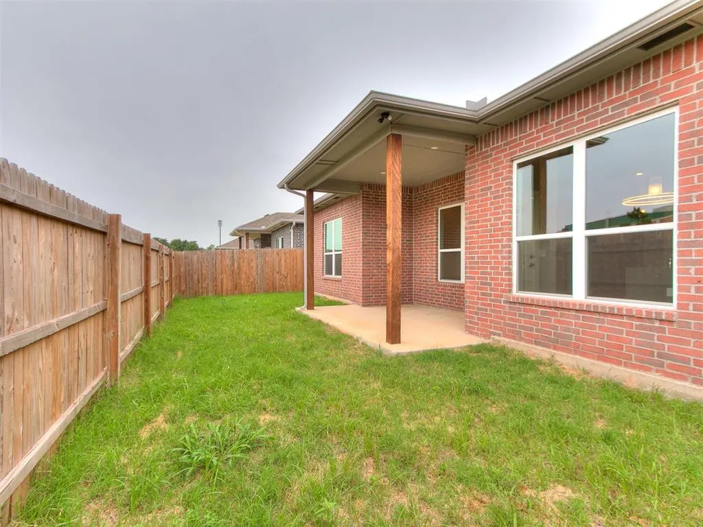Photo 48 — 521 Remington Avenue, Jones, OK 73049