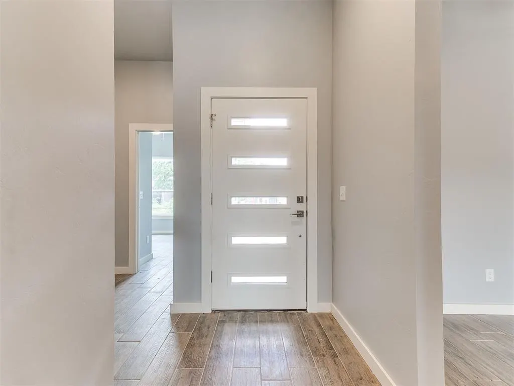 Photo 4 — 517 Remington Avenue, Jones, OK 73049