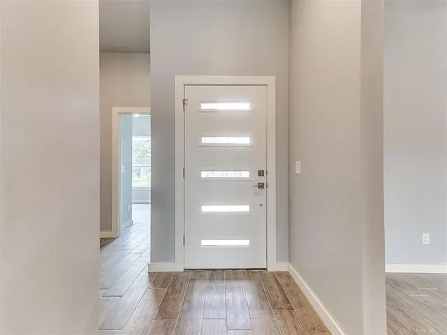 Photo 4 — 517 Remington Avenue, Jones, OK 73049