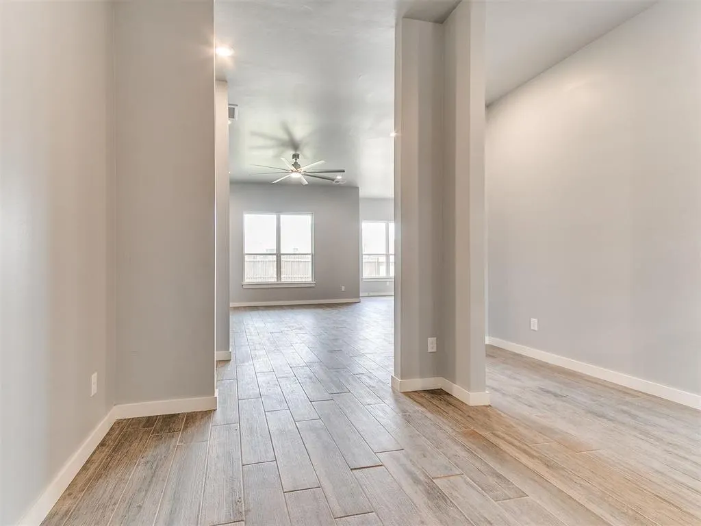 Photo 7 — 517 Remington Avenue, Jones, OK 73049