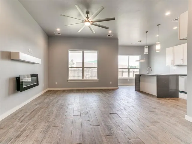 Photo 8 — 517 Remington Avenue, Jones, OK 73049