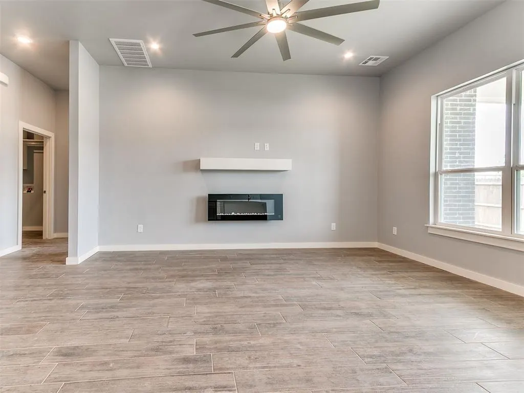 Photo 9 — 517 Remington Avenue, Jones, OK 73049