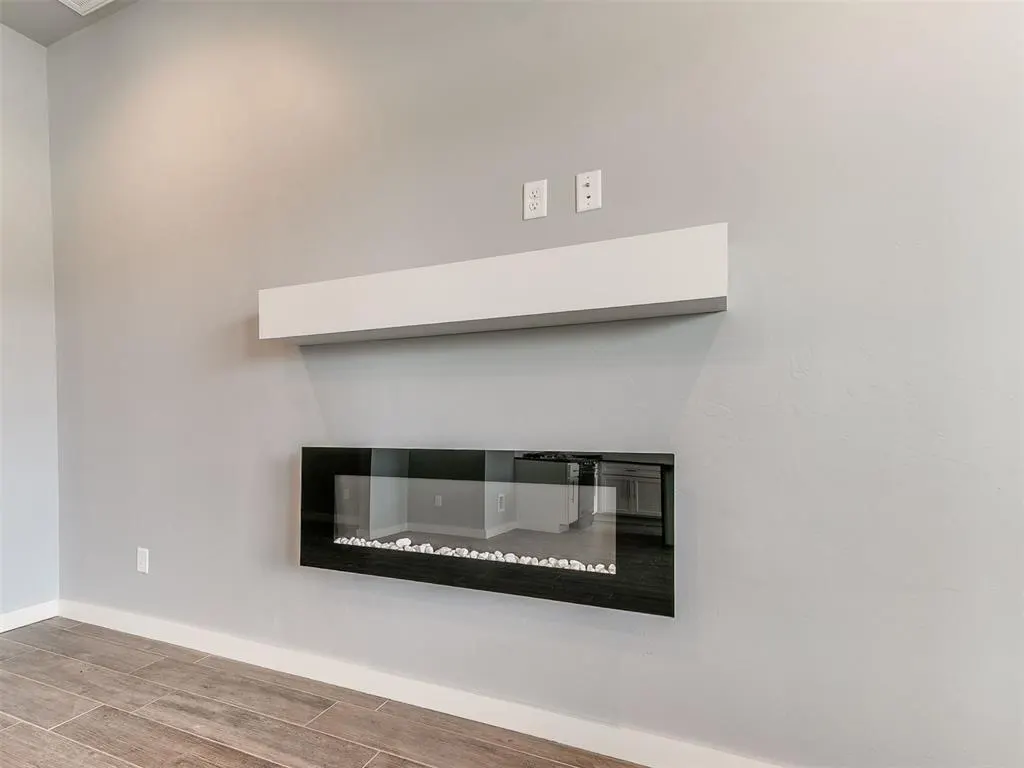 Photo 12 — 517 Remington Avenue, Jones, OK 73049