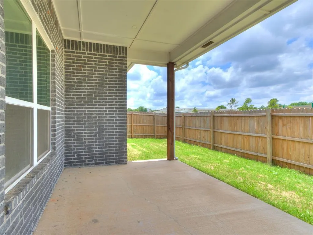 Photo 41 — 517 Remington Avenue, Jones, OK 73049