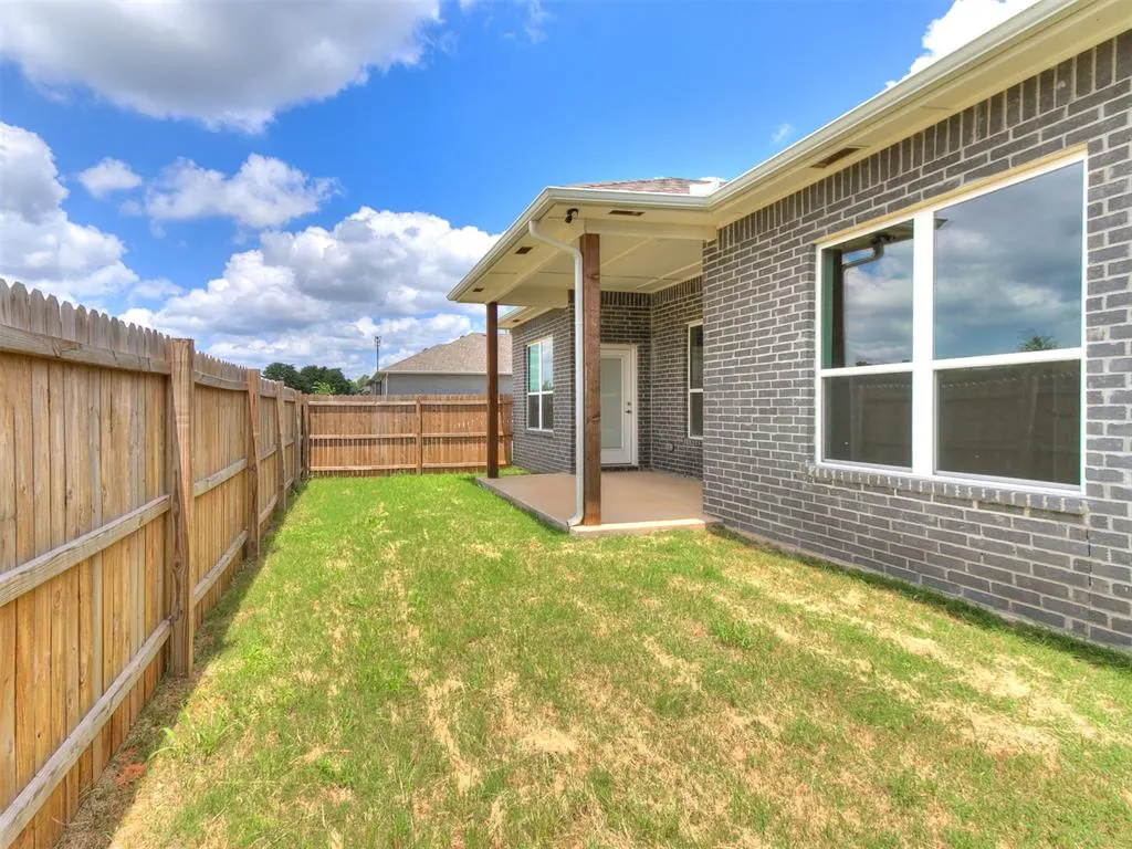 Photo 42 — 517 Remington Avenue, Jones, OK 73049
