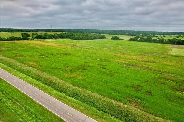 Photo 6 — 0004 N Harrah Road, Harrah, OK 73045