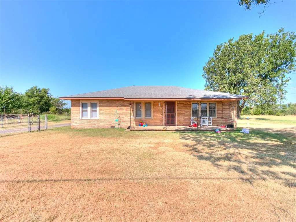 Photo 7 — 2349 S Harrah Road, Harrah, OK 73045