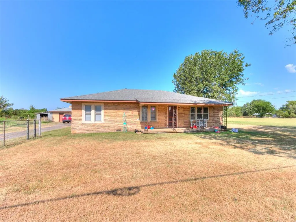 Photo 8 — 2349 S Harrah Road, Harrah, OK 73045