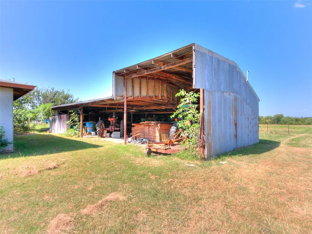 Photo 15 — 2349 S Harrah Road, Harrah, OK 73045