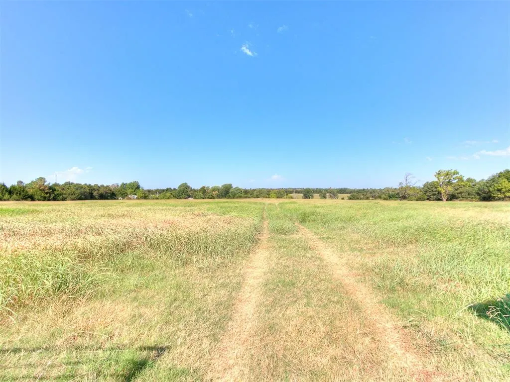Photo 17 — 2349 S Harrah Road, Harrah, OK 73045