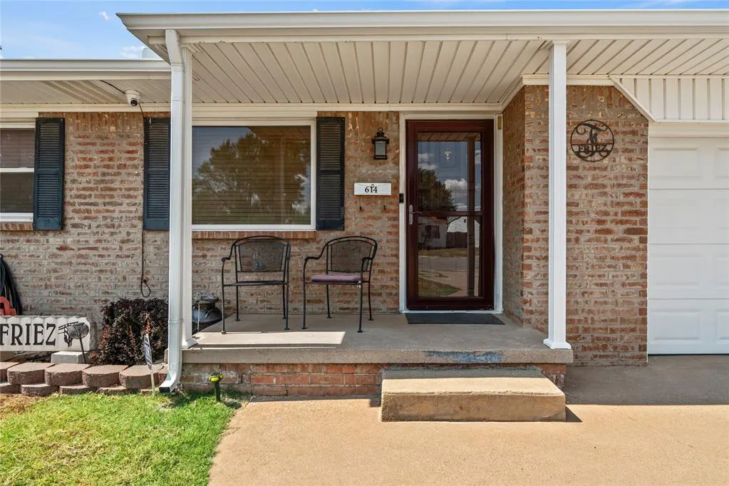 Photo 5 — 614 Circle Drive, Watonga, OK 73772