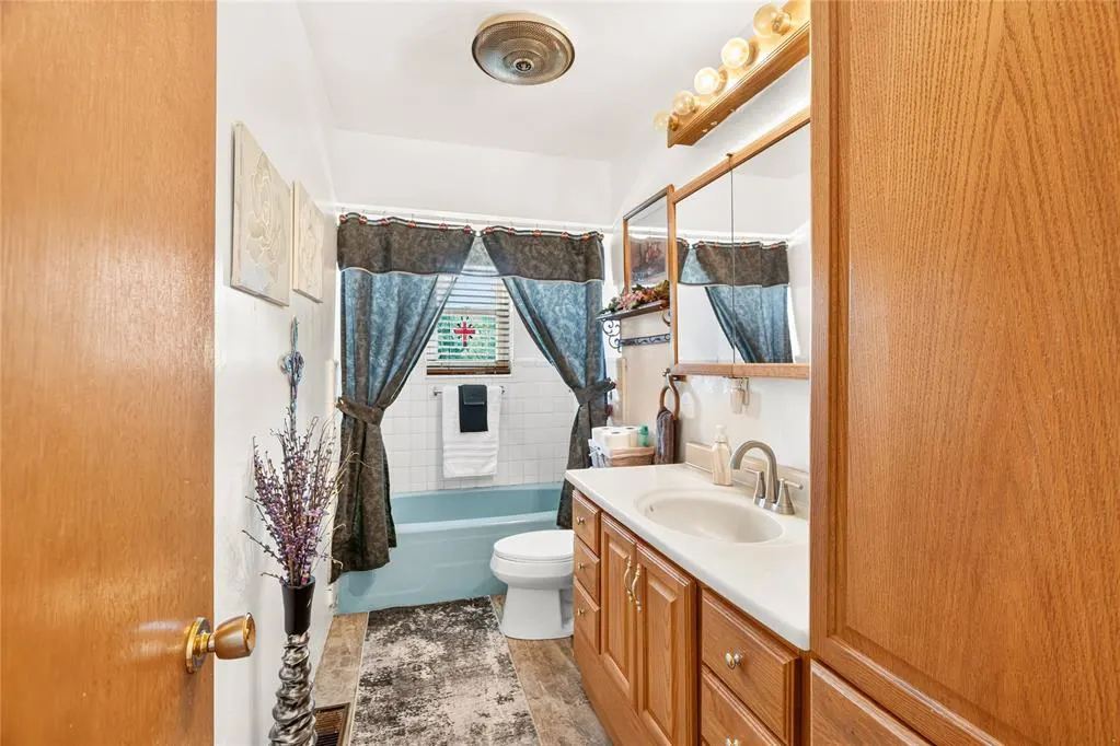 Photo 20 — 614 Circle Drive, Watonga, OK 73772