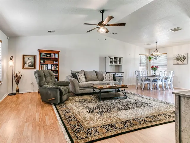 Photo 6 — 14908 Marbleleaf Drive, Edmond, OK 73013