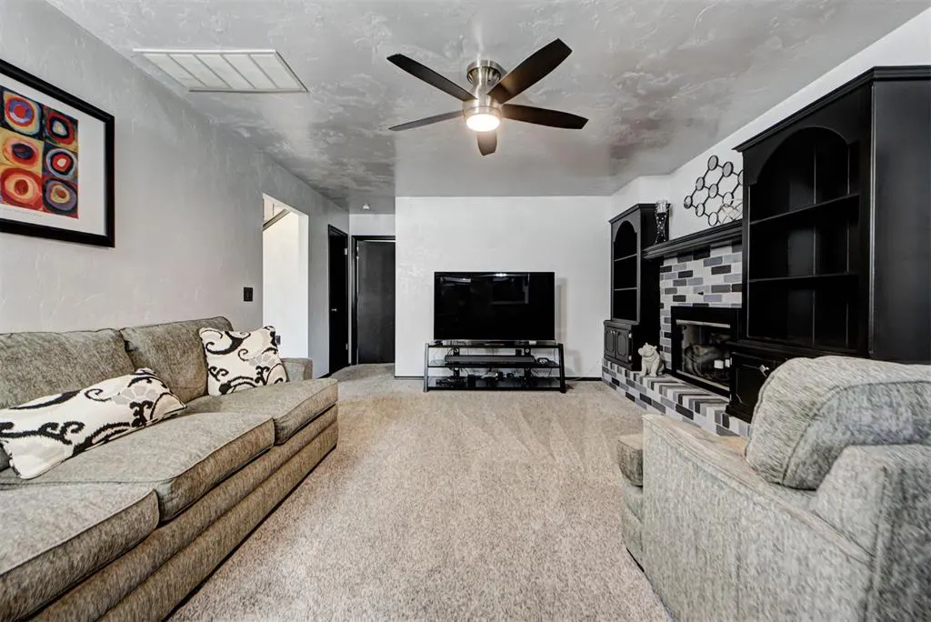 Photo 14 — 11504 Mackel Drive, Oklahoma City, OK 73170
