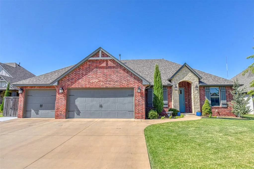 Front exterior — 4217 Frontier Trail, Norman, OK 73072