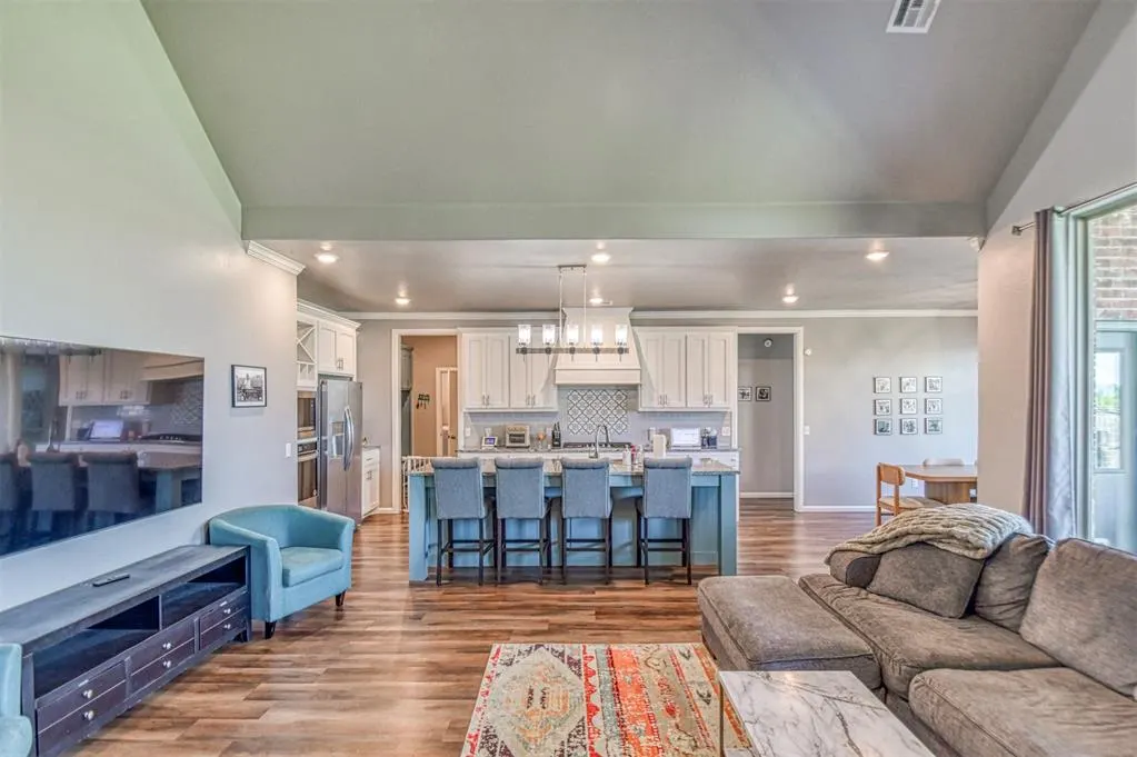 Photo 12 — 4217 Frontier Trail, Norman, OK 73072