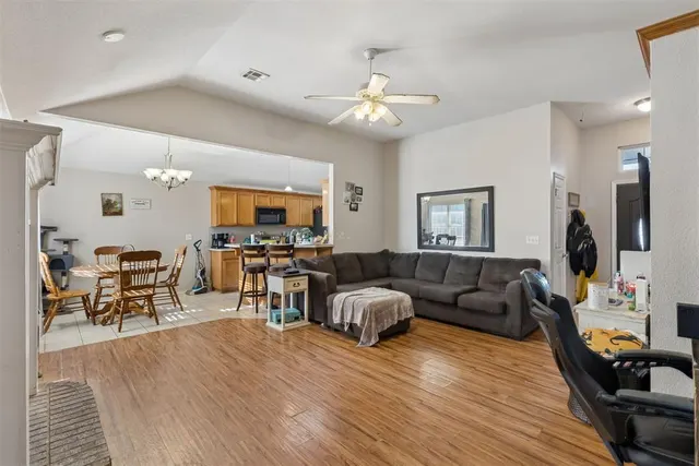 Photo 6 — 15900 Vicki Drive, Oklahoma City, OK 73170