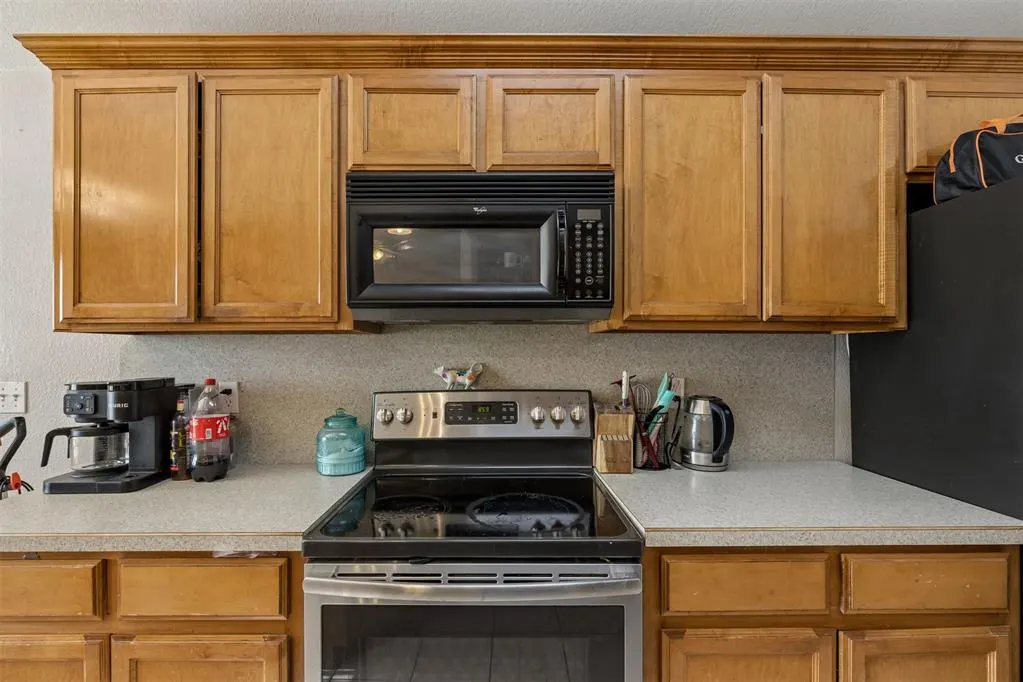 Photo 9 — 15900 Vicki Drive, Oklahoma City, OK 73170