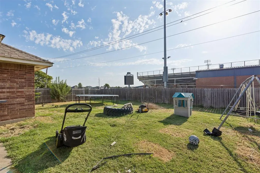Photo 32 — 15900 Vicki Drive, Oklahoma City, OK 73170