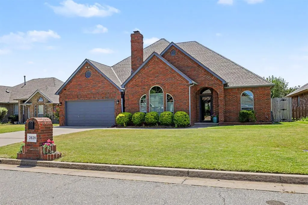 Front exterior — 2828 SW 108th Street, Oklahoma City, OK 73170