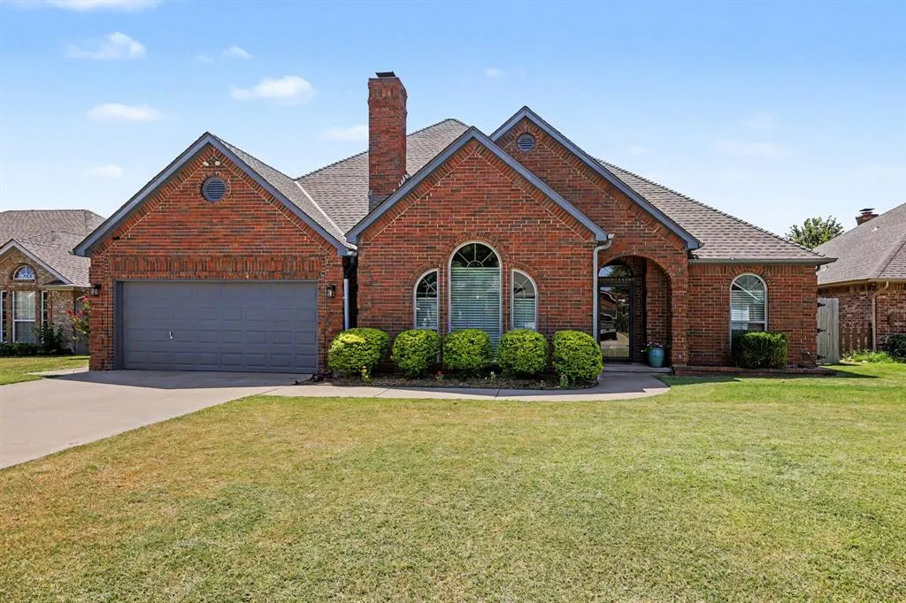 Photo 4 — 2828 SW 108th Street, Oklahoma City, OK 73170