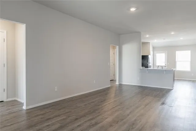 Photo 6 — 526 SE 3rd Terrace, Newcastle, OK 73065