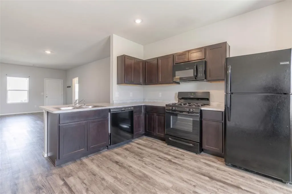 Photo 12 — 526 SE 3rd Terrace, Newcastle, OK 73065