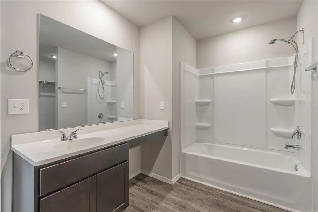 Photo 17 — 526 SE 3rd Terrace, Newcastle, OK 73065