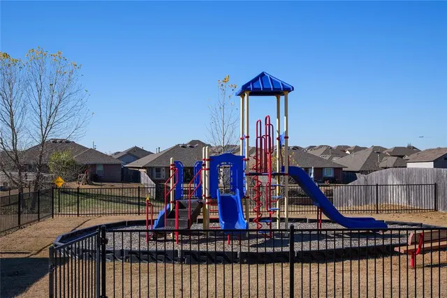 Photo 7 — 2515 Marsh Lane, Midwest City, OK 73130