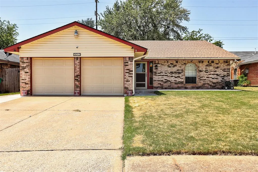 Photo 2 — 5013 Union Circle, Oklahoma City, OK 73135