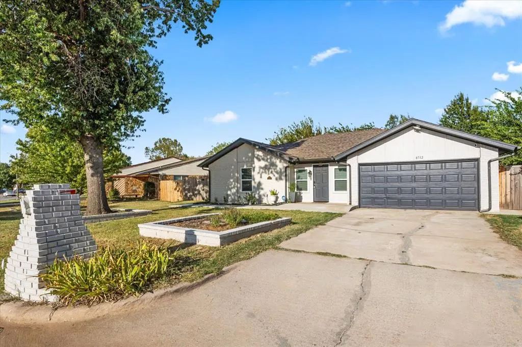 Photo 3 — 8712 N McMillan Avenue, Oklahoma City, OK 73132