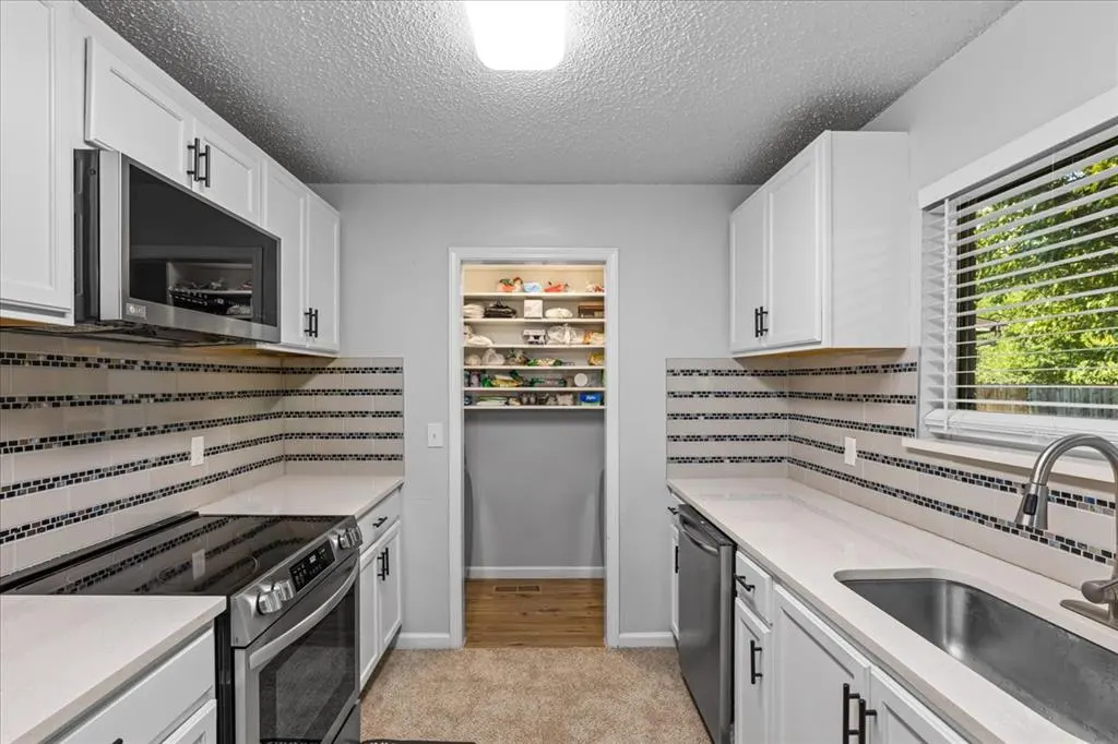 Photo 16 — 8712 N McMillan Avenue, Oklahoma City, OK 73132